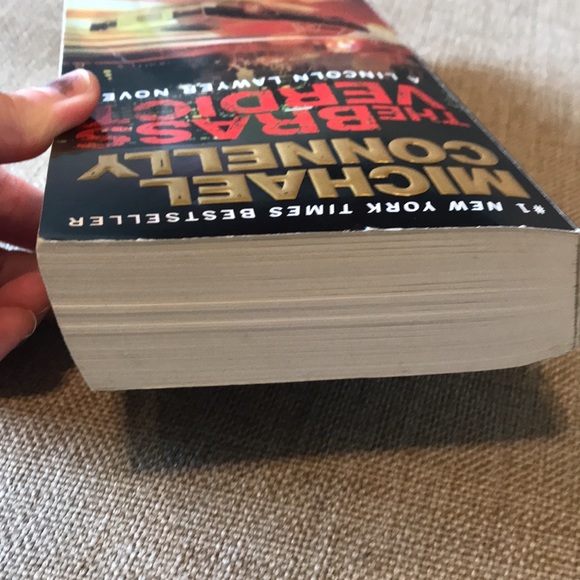 3/$10 The Brass Verdict by Michael Connelly - Picture 7 of 10